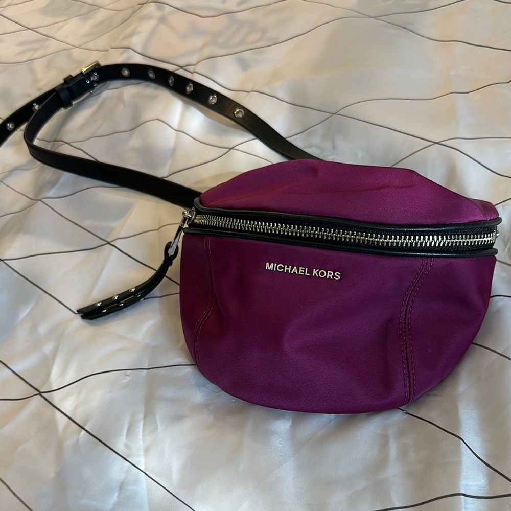 Michael Kors Magenta Fanny pack Bag